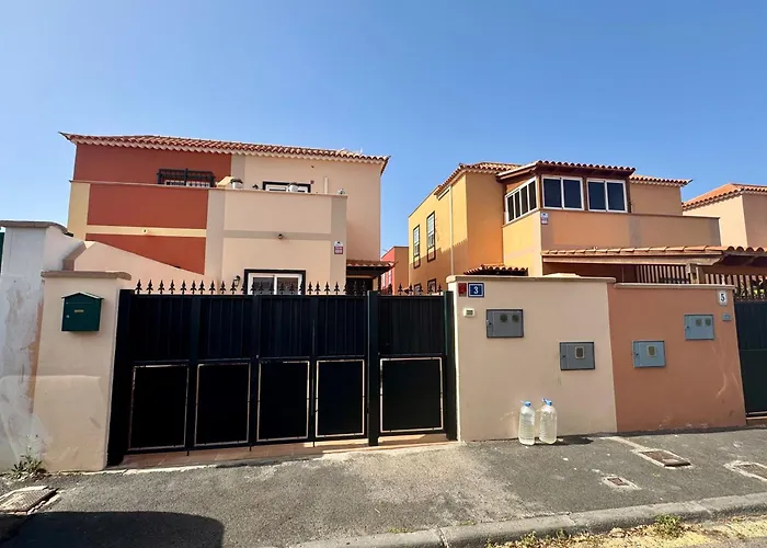 Дом отдыха Lovely Terraced House In Costa Del Silencio *